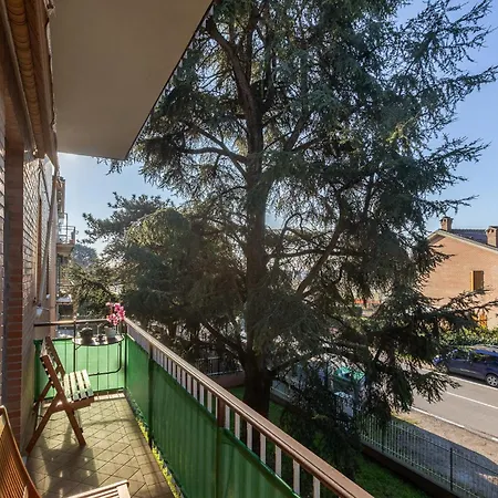 Where The Mountain Meets The Apartamento *