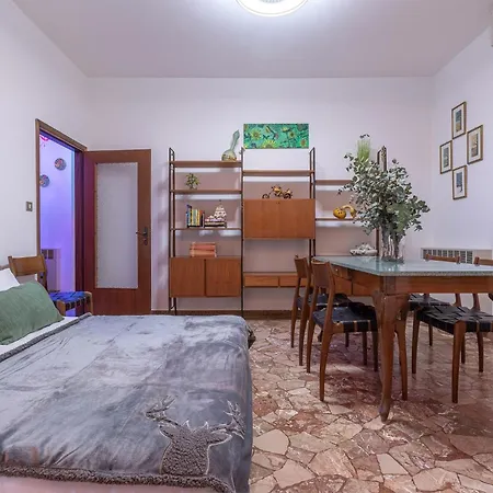 Apartment Guesthost - Where The Mountain Meets The Ferrara