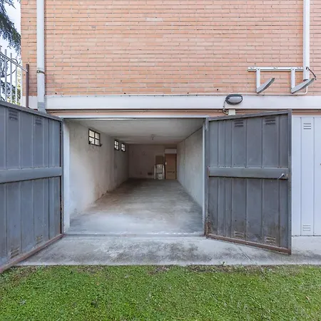 Where The Mountain Meets The * Ferrara