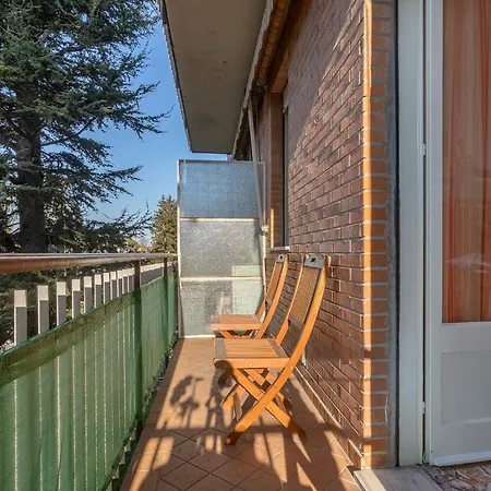 Where The Mountain Meets The Apartamento Ferrara