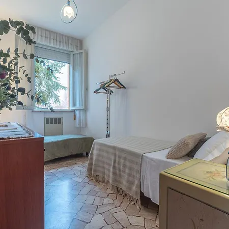 Where The Mountain Meets The Apartamento Ferrara