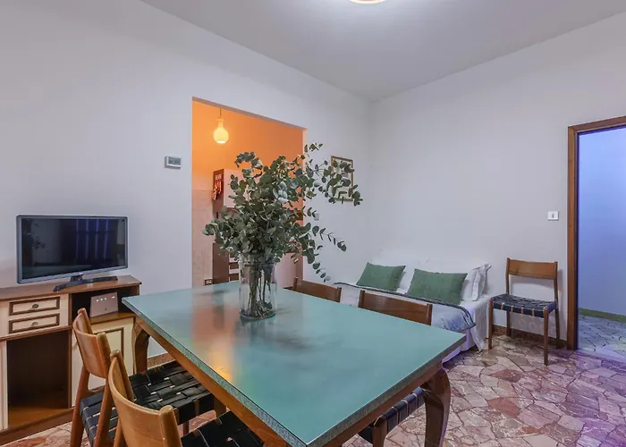 Guesthost - Where The Mountain Meets The Lägenhet